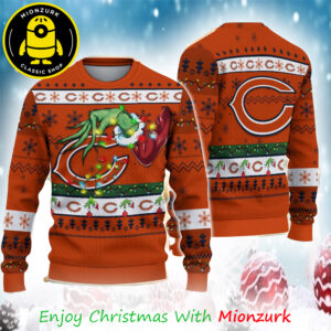 Chicago Bears Special Grinch’s Hand Football NFL 2025 Ugly Sweater