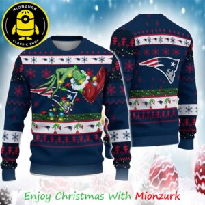 New England Patriots NFL Special Grinch’s Hand Football 2025 Ugly Sweater